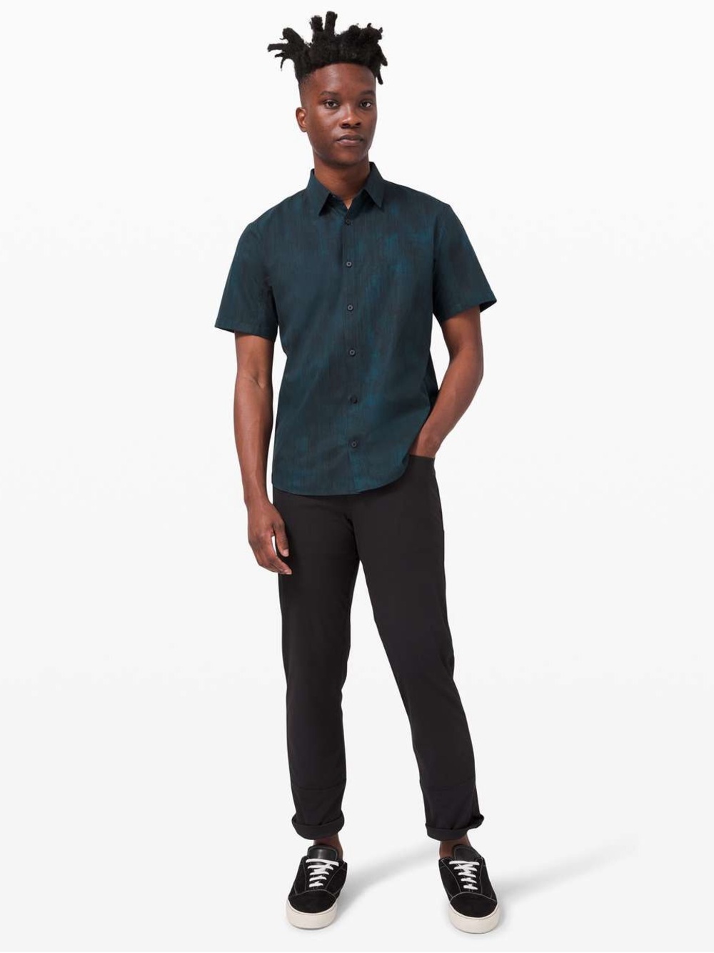 Lululemon Men's Airing Easy Short-Sleeve Button-Up Shirt in Dark Blue XXL
